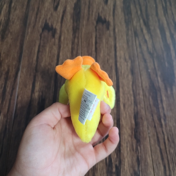 The Jingle Beanie Collection 2001 TY Quackers Little Yellow Chickie NEW Vintage - Picture 12 of 13